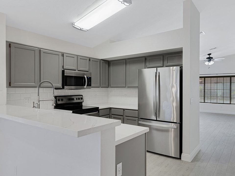 1st image of 1120 N Val Vista Dr Unit 52