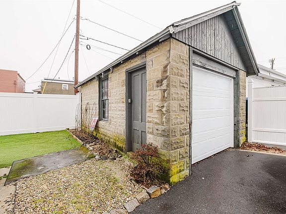 2nd image of 5 State St