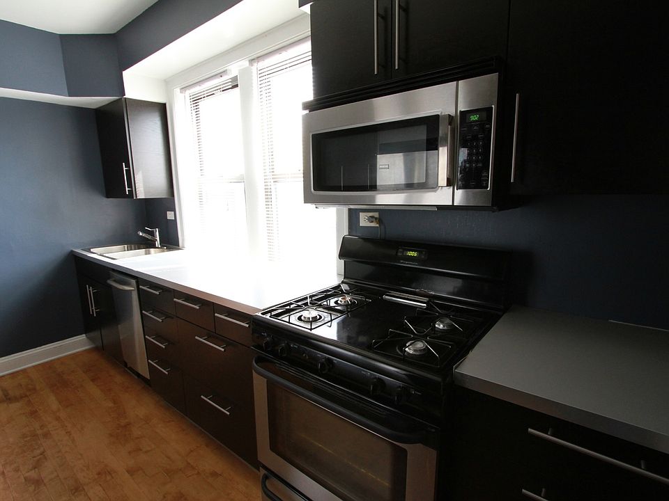 1st image of 1445 W Thome Ave #3