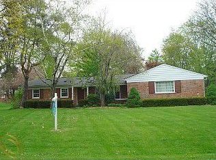 32228 Craftsbury Rd, Farmington Hills, MI 48334