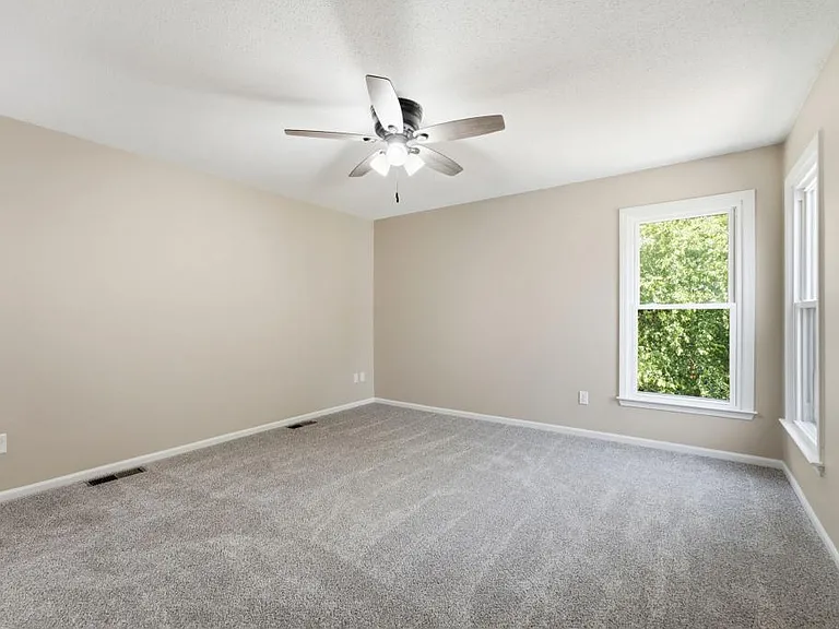 11804 Oakmont St — Photo 20