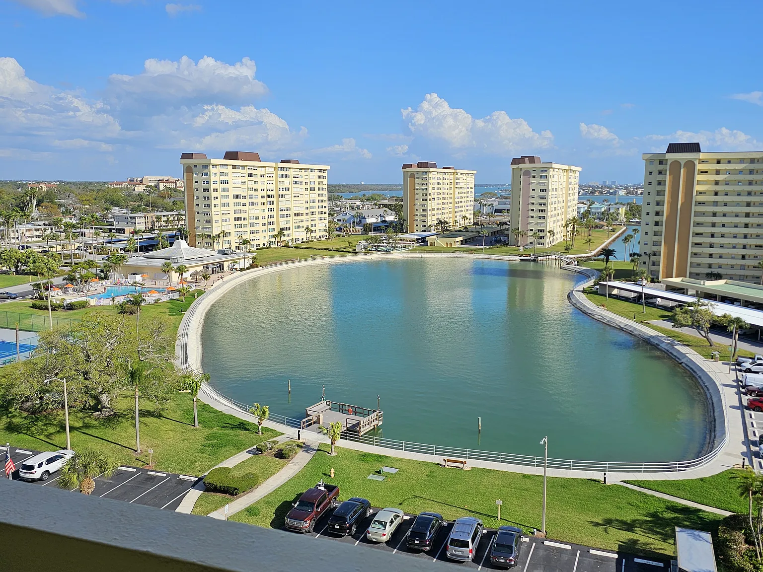 2 bed, 1040 sqft, $2,200 — Photo 4