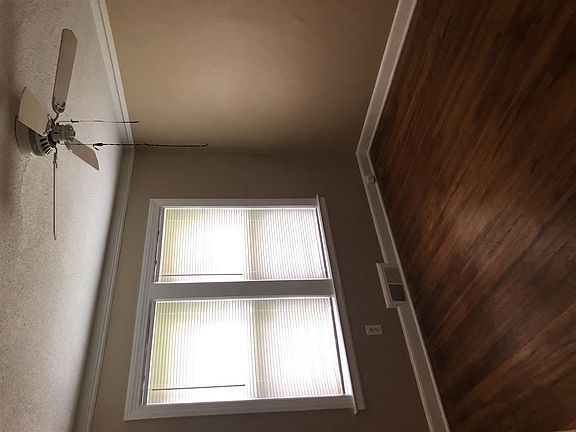 5th image of 953 Parkhaven Ln