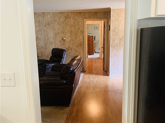 3rd image of 117 N 13th St