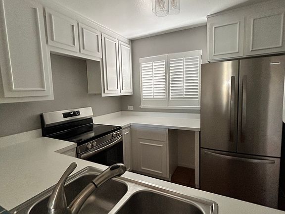 2nd image of 615 Via Casitas