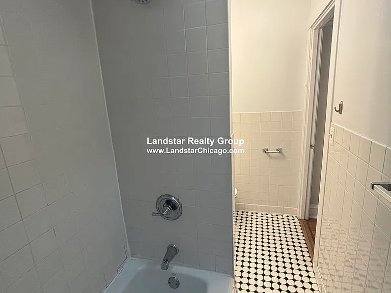 828 Reba Pl #1S — Photo 15