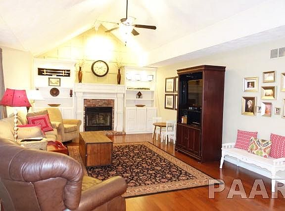 4th image of 3501 W Brenwick Dr