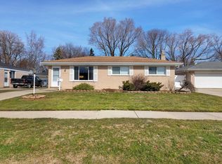 27874 Belanger St, Roseville, MI 48066