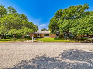 123 E Castlehill Rd, Sonora, TX 76950