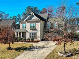 308 Larkhaven Pl, Apex, NC 27539