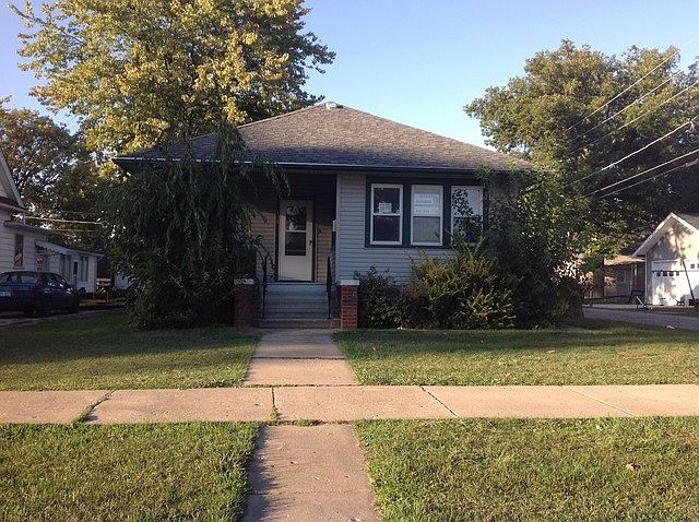 1st image of 108 W 11th St