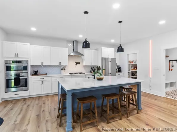 415 Stable Ct, Linden, NC 28356