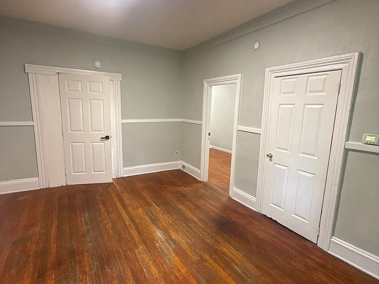 74 Starling St — Photo 4
