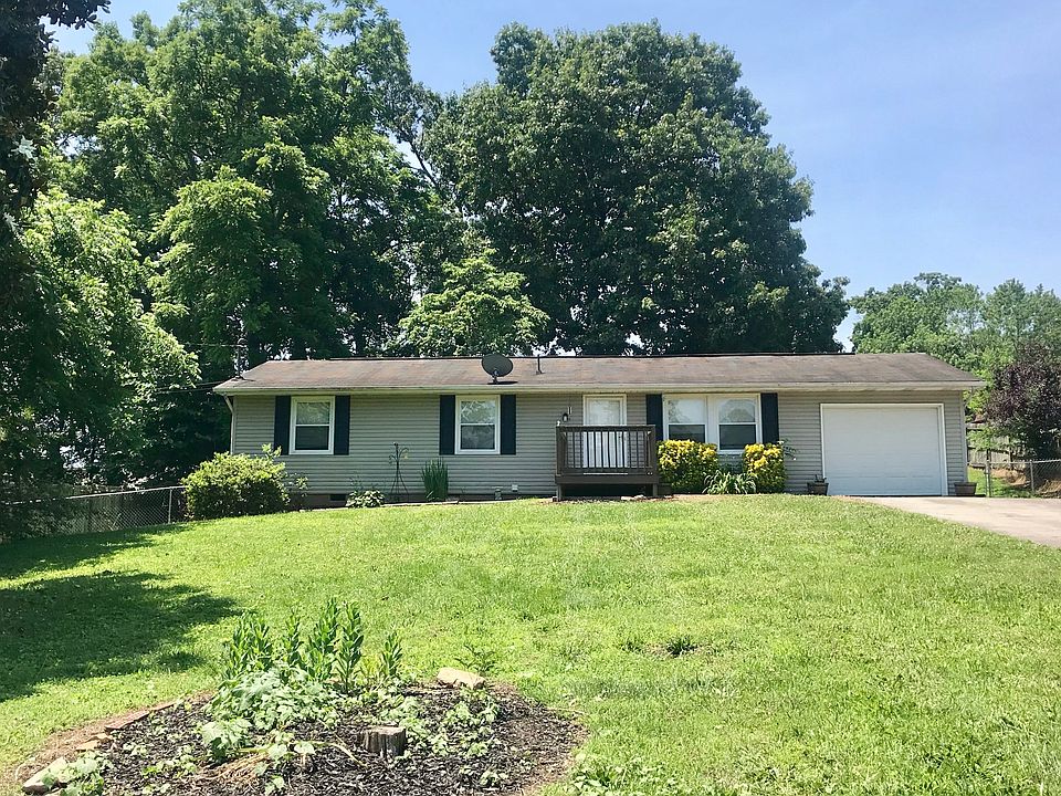 1st image of 2315 Round Tree Dr