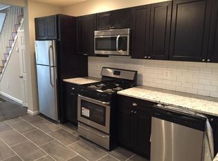 1752 S Chadwick St, Philadelphia, PA