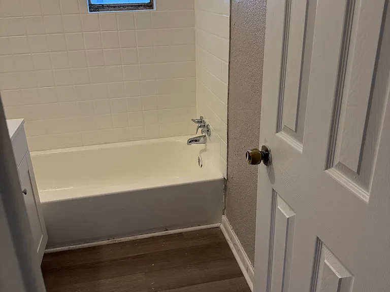 3020 Barnett St — Photo 9