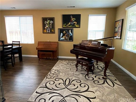 5th image of 32072 Orange Blossom Dr