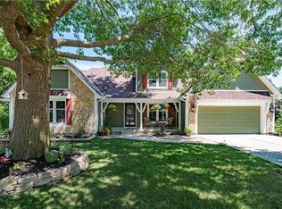 307 SW Raven Ct, Lees Summit, MO 64081