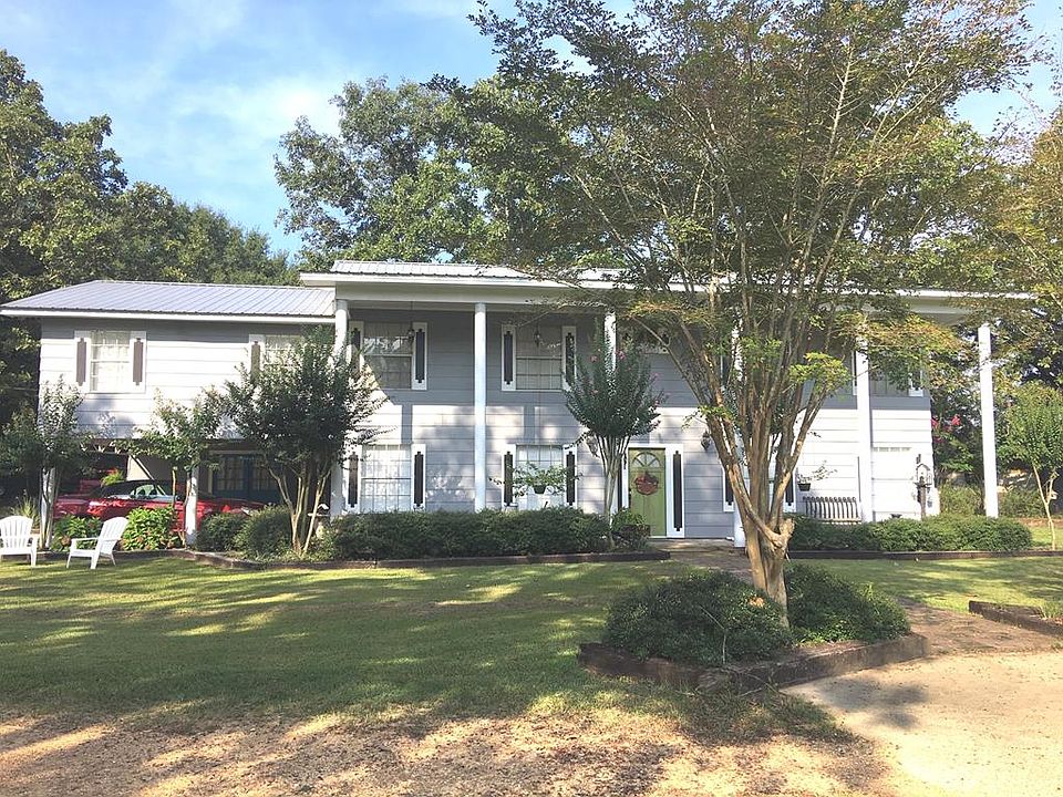 1st image of 1211 Beeson Dr NE