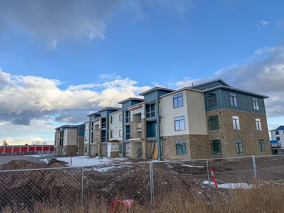 1st image of 1522 N Quail Dr #1201