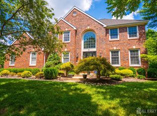 31 Sapphire Dr, West Windsor, NJ