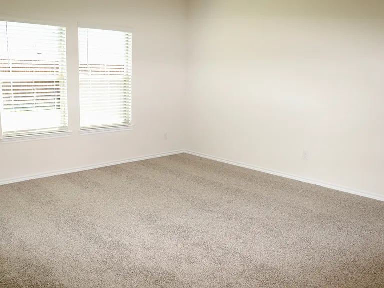 1436 Briar Hill Dr — Photo 8