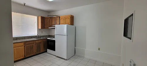 1319 Judah St #A Photo 1