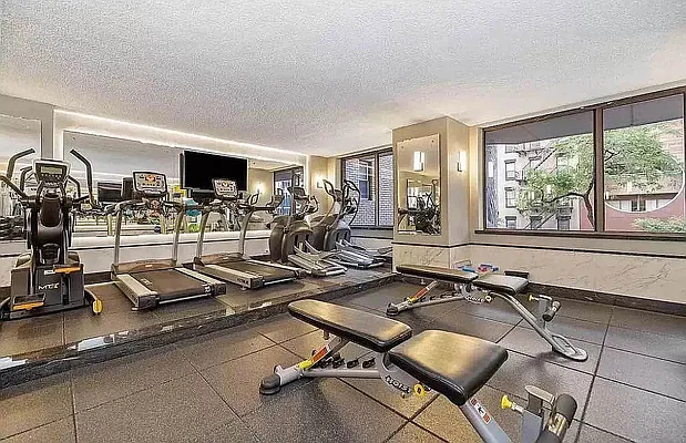 Rented by REAL New York | media 5