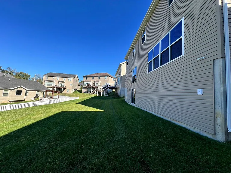 330 Wilhelmine Ct — Photo 31