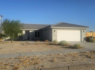2668 Desert Dr, Thermal, CA 92274