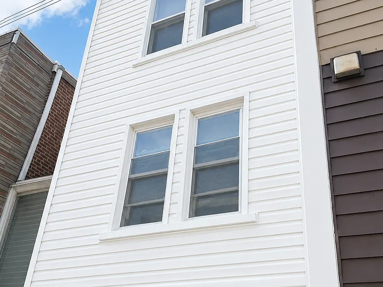 4011 Gilham St — Photo 25