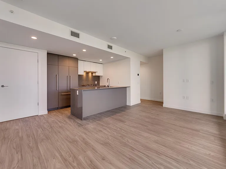 2135 Springer Ave #708 — Photo 5
