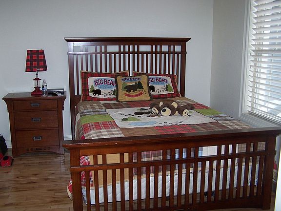 2nd Bedroom