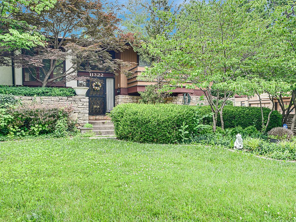 1st image of 11322 Oak St #11322