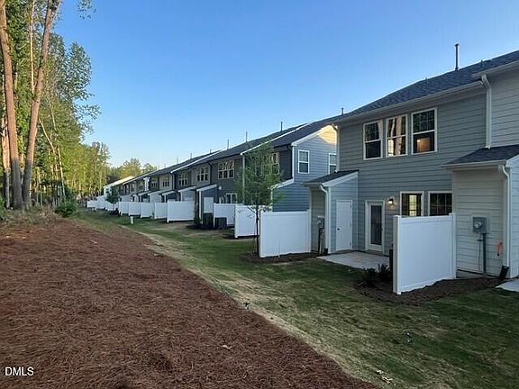 4th image of 1278 Hammond Dr