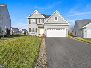 109 James Dr, New Holland, PA 17557