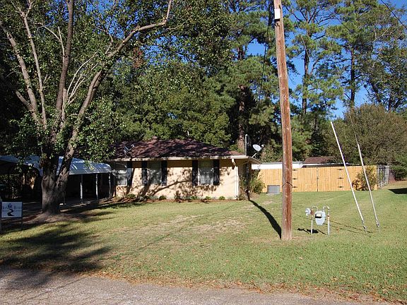 2nd image of 10619 Crescent Dr