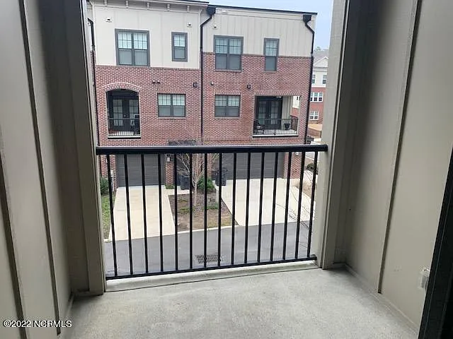 25 Brownstone Ln — Photo 6