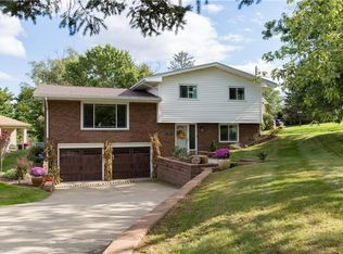 147 Columbia Dr, Aliquippa, PA