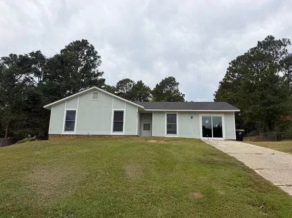 3315 Red Fox Rd, Spring Lake, NC 28390