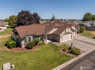 632 W Minstrel Rd, Sequim, WA 98382