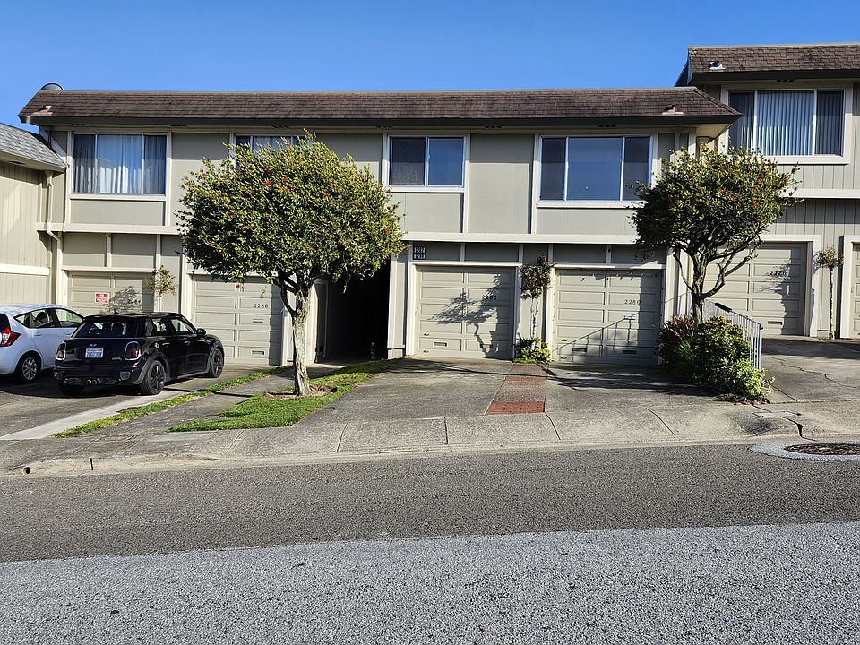 1st image of 2282 Greendale Dr