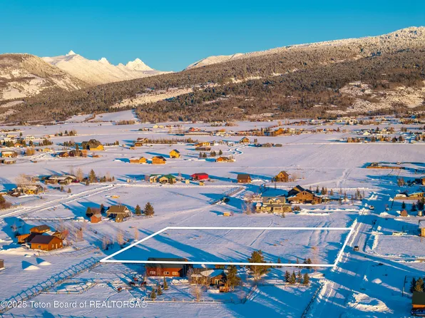 1084 Avalanche Cir, Victor, ID 83455