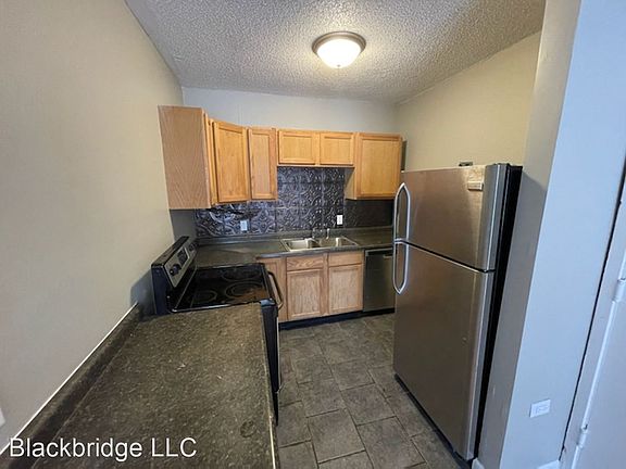 5th image of 3715 Oakland Ave APT 6