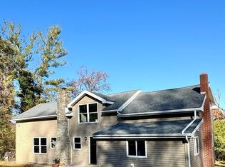 1880 S Delaware Dr, Easton, PA 18042