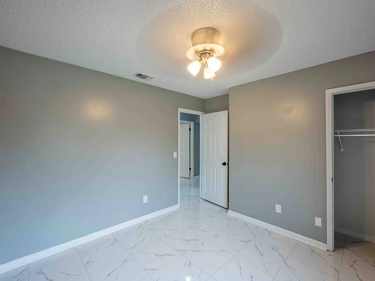 8126 Sable Woods Dr N — Photo 12