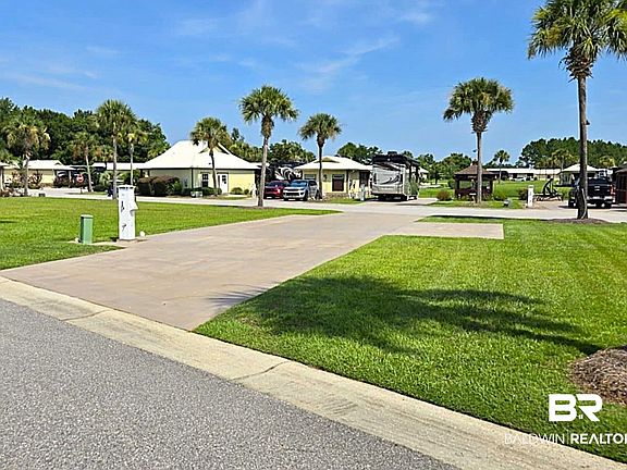 2nd image of 461 Portofino Loop