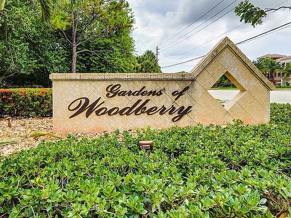 WOODBERRY ENTRANCE