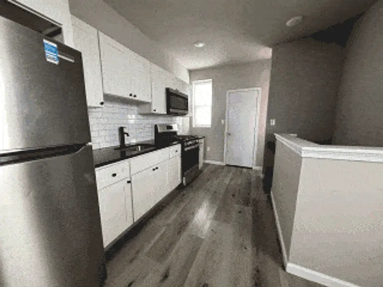 112 N Wilton St — Photo 13