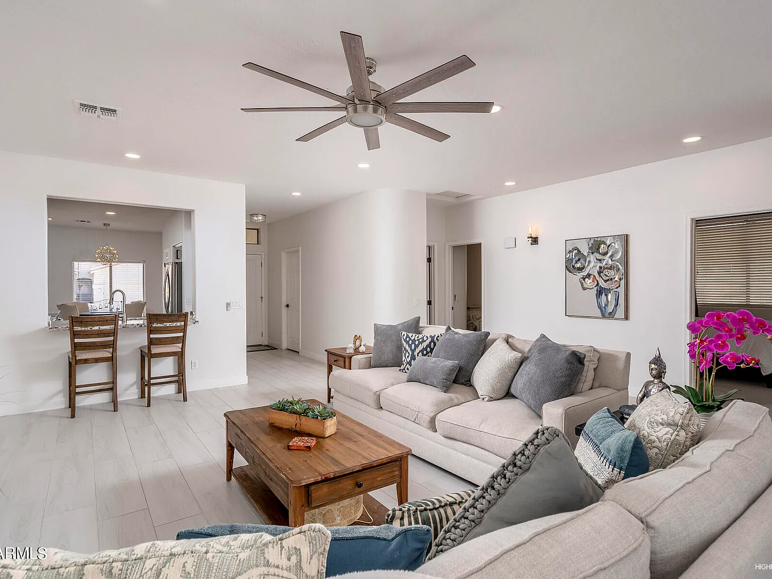 3 bed, 2.0 bath, 1638 sqft, $3,500 — Photo 4